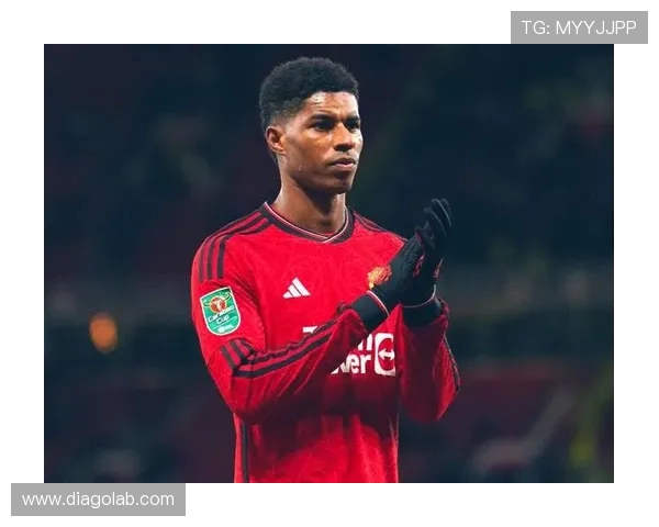 拉什福德领衔曼联新赛季冲击目标展望与挑战并存的足球之路