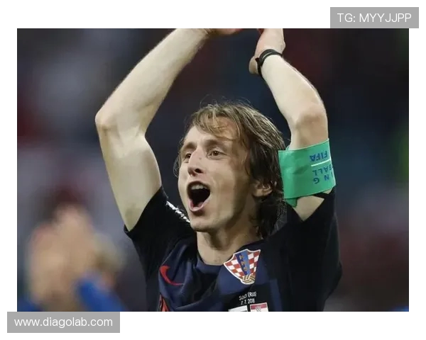 莫德里奇：足球场上的魔术师如何书写传奇人生与职业生涯