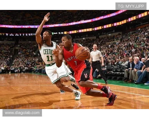 骑士与猛龙历史交锋回顾与分析揭示两队对决的精彩瞬间与战术演变