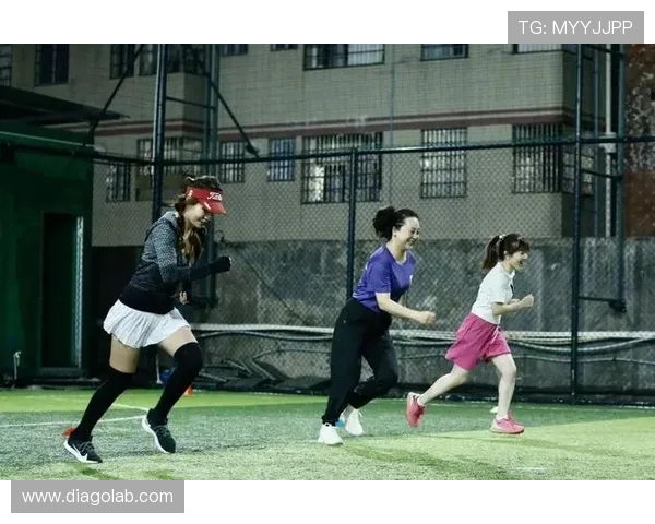 飞盘之路：陈丽分享她的飞盘生涯与成长故事